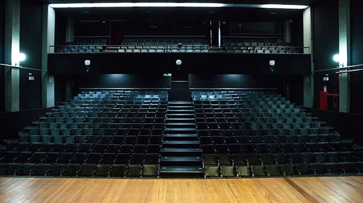 Teatro Gustavo Leite