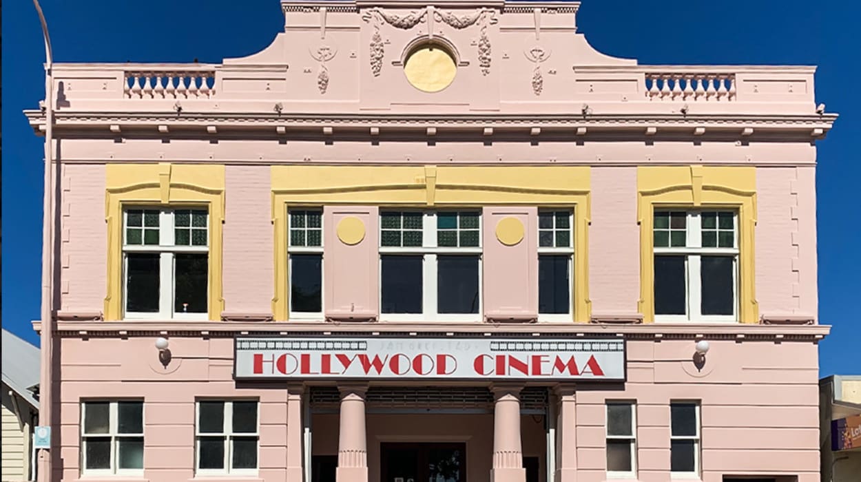 The Hollywood Avondale