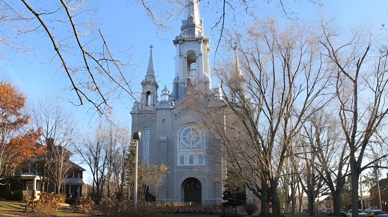 Église Saint-Jean Baptiste Sherbrooke