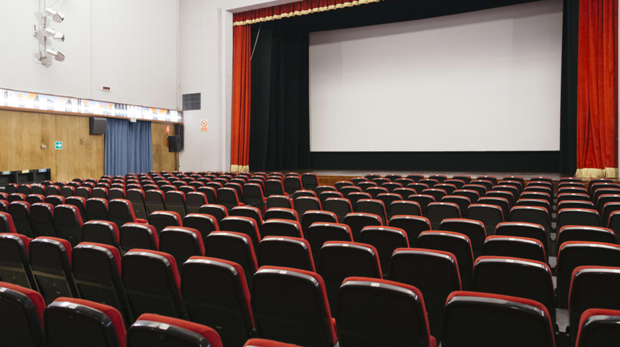 DB d'Essai Cinema and Theater