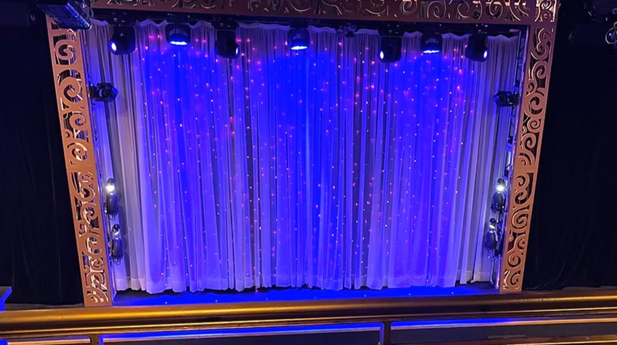 Charles Bach Wonders Theatre | Magic Show | Myrtle Beach SC