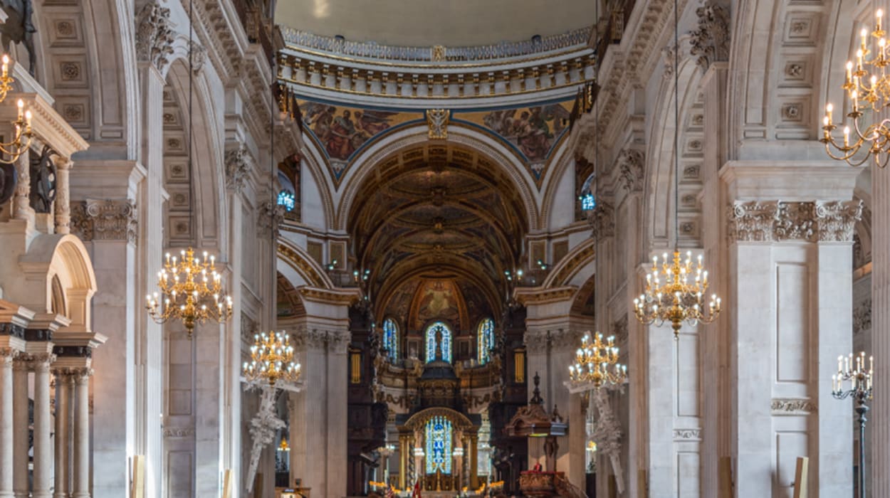St. Paul's Cathedral - underground station