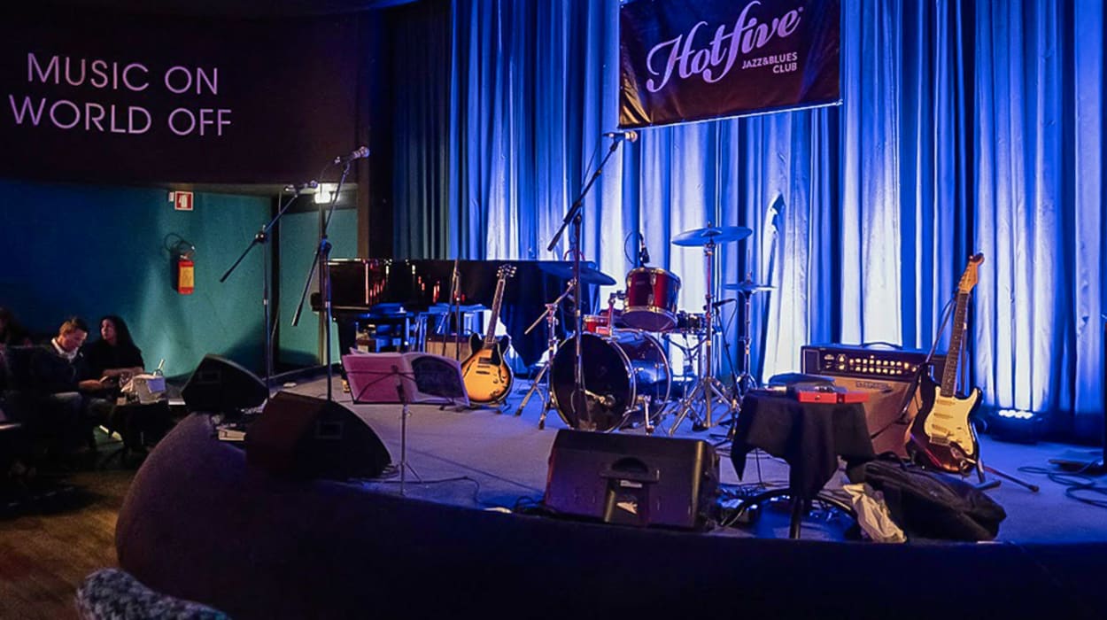 Hot Five Jazz & Blues Club