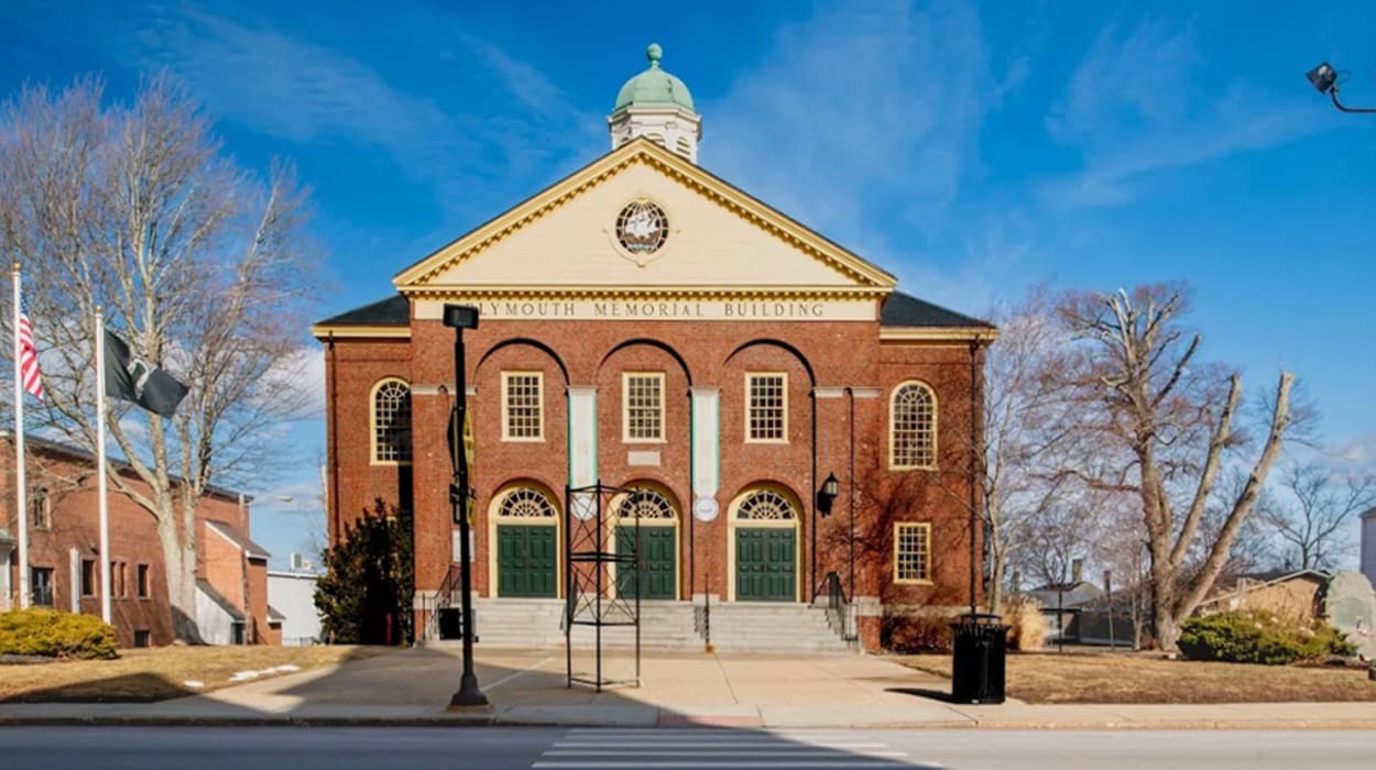 Plymouth Memorial Hall