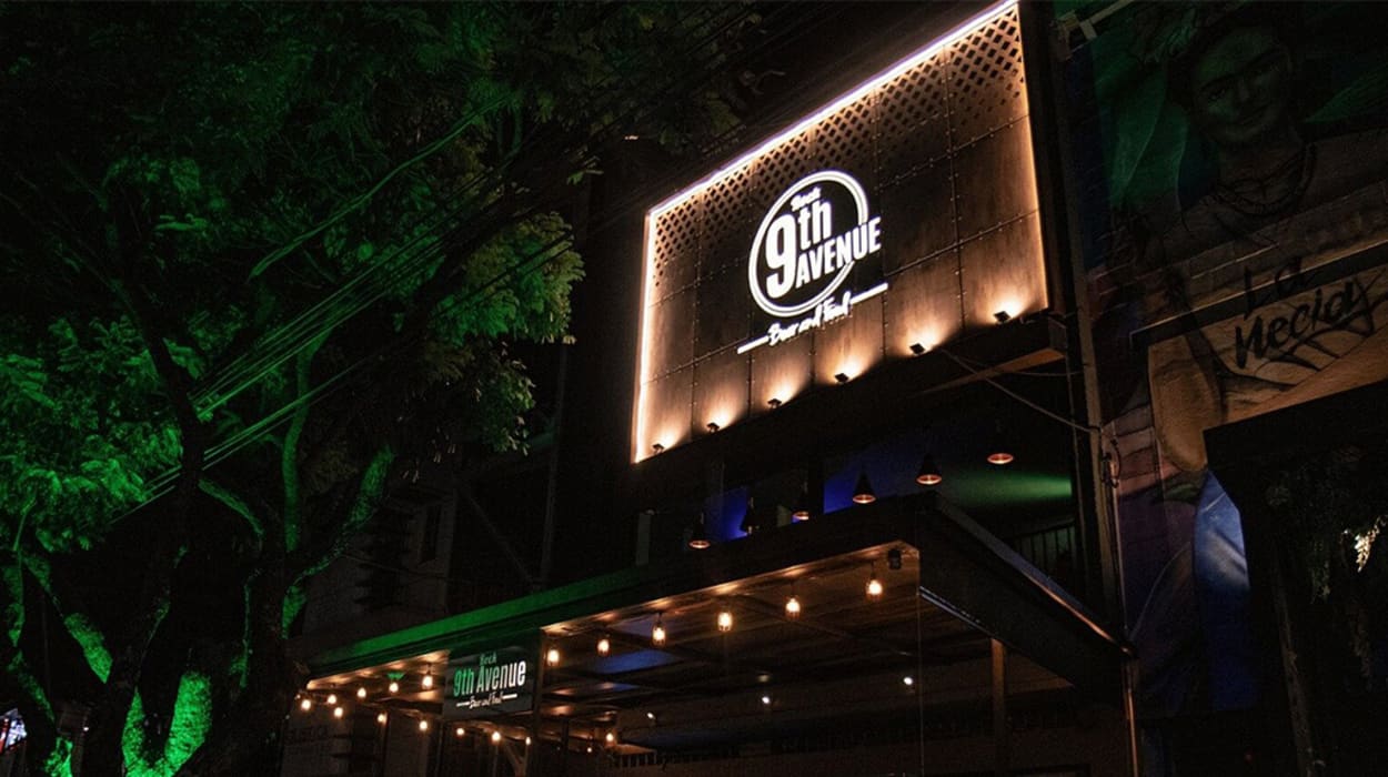 9th Avenue - Beer and Food. Rock Bar