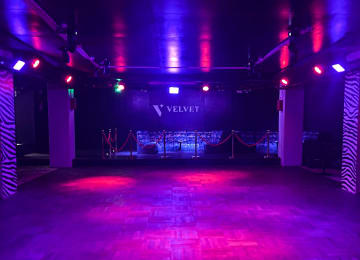 Le Velvet