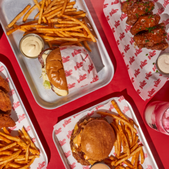 An image for the event Menú Roost Chicken (ATOCHA) - Hamburguesa con patatas + bebidas y postre o café