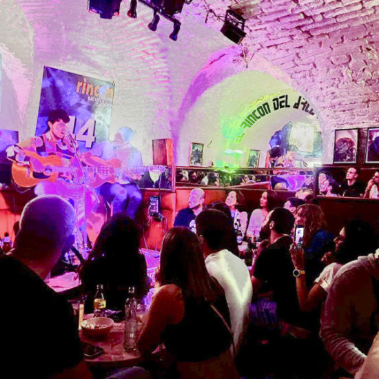 An image for the event Noches de versiones