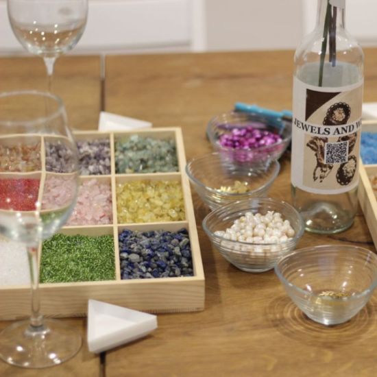 An image for the event Taller de Joyas y Vino Ilimitado - Barcelona