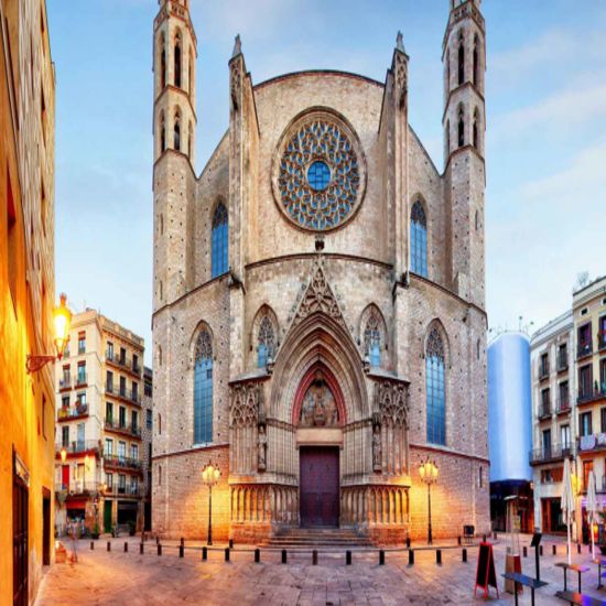 An image for the event Tour Santa María del Mar con acceso a la terraza y dulce Hofmann