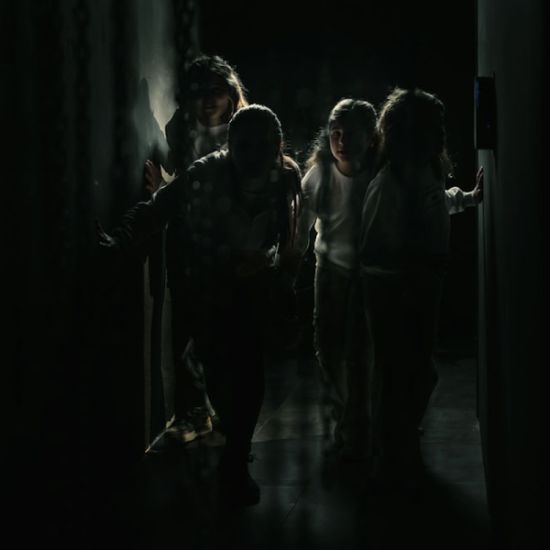 An image for the event Escondite en la Oscuridad – Juego inmersivo sensorial de 1h en Madrid | Cerrado temporalmente