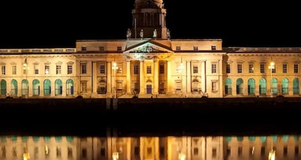 The Gravediggers Ghost Bus Dublin Tickets
