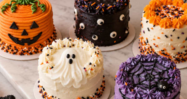 Bootiful Cakes: Halloween Cake Decorating
