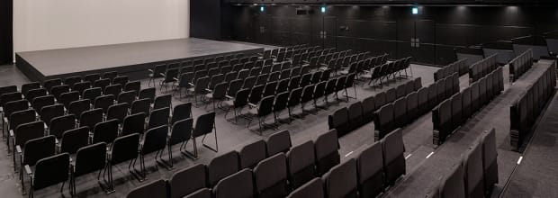 愛知県芸術劇場 小ホール