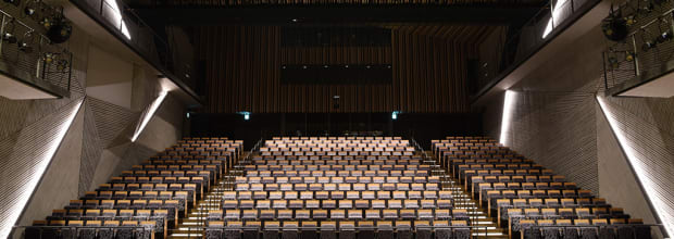 西神中央ホール (なでしこ芸術文化センター)