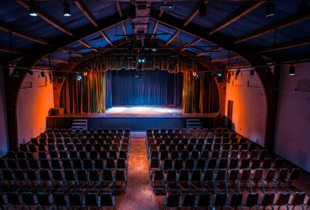 Teatro Vicente Bianchi