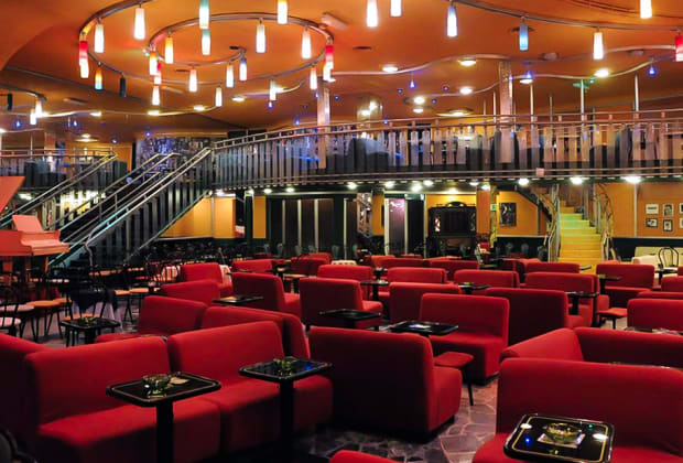Le Roi Music Hall