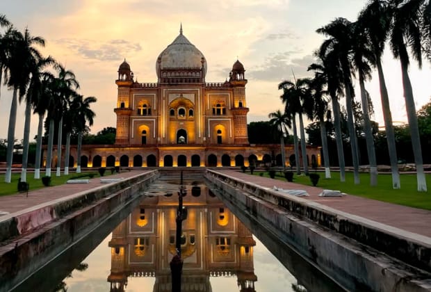 Safdarjung Tomb