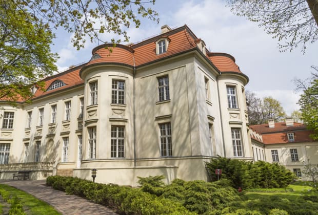 Alfred Biedermann Palace