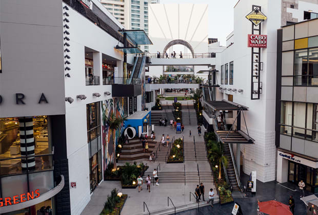 Ovation Hollywood