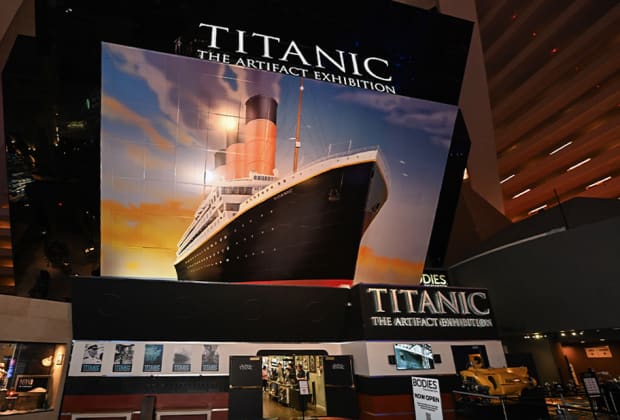 LUXOR HOTEL & CASINO