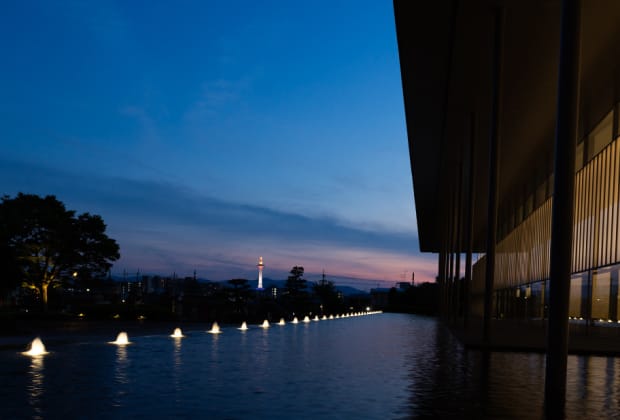 京都国立博物館・明治古都館前広場