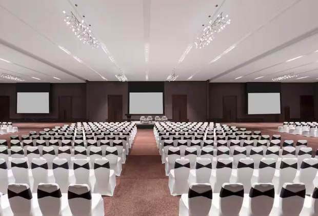 Hilton Bengaluru Embassy Manyata Business Park