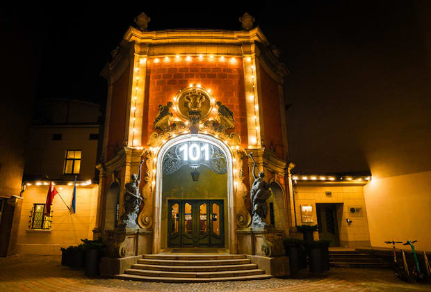 Splendid Palace