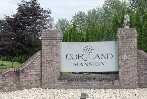Cortland Mansion
