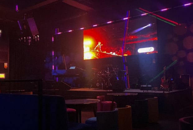 Caruso Canta Bar