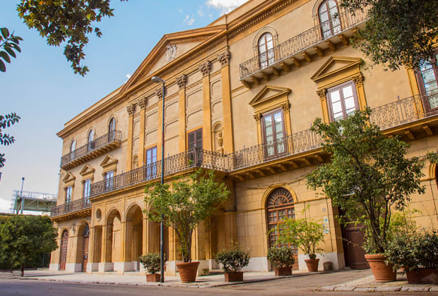 Palazzo De Gregorio - Salone delle Feste