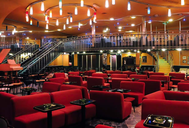 Le Roi Music Hall