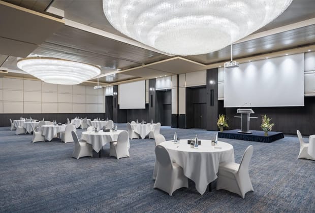 Crowne Plaza Geneva, an IHG Hotel