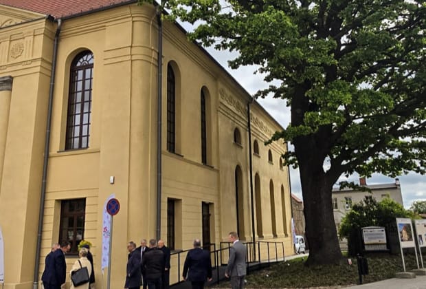 Synagoga Pod Białym Bocianem