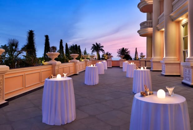 Royal Lawn Piatti, Raffles The Palm